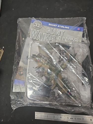 Giant warplanes magazine - warplanes,