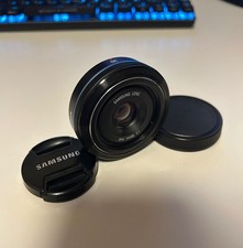 Samsung NX 30mm f/2 Pancake