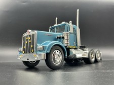 Newray 1/32 - Kenworth W900