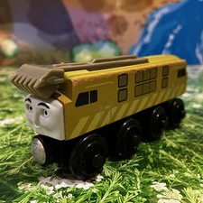 Wooden Railway DIESEL 10 2012 Thomas & Friends Learning Curve Brio