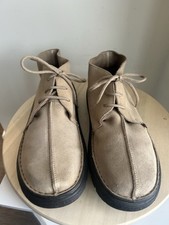 Pod Men’s Beige Suede -