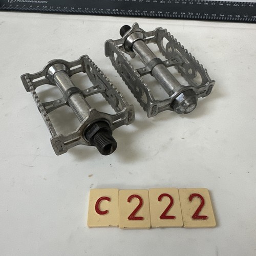 Vintage alloy chrome rat - &,