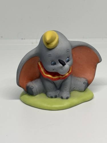 Disney dumbo grolier figurine - disney,