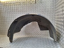 Discovery 3 TDV6 2.7 Drivers front wheel arch liner CLF500243