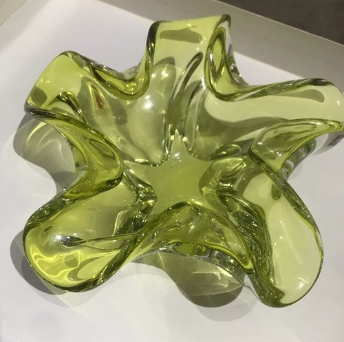 Glass ruffle design - glass, shaped