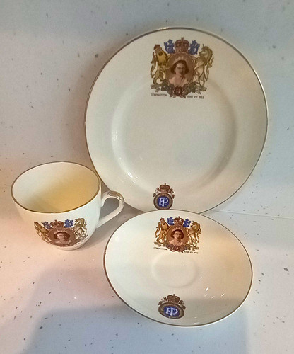 Vintage 1953 queen elizabeth - vintage,