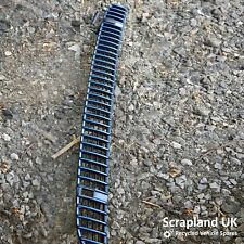 BMW E36 318i1991-1998 Off Side Front Bonnet Top Grille With One Washer Jet