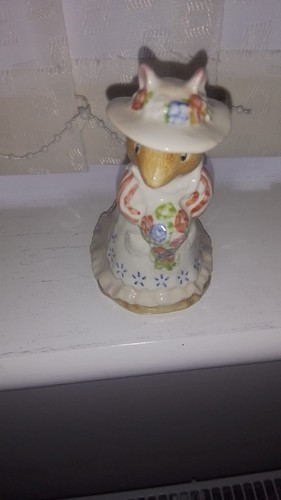 Border fine arts brambly hedge - arts,