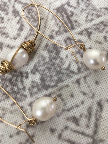 White cultured baroque - , pearl