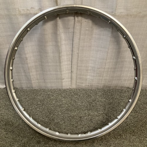 Honda 20x17 rim rear - honda,