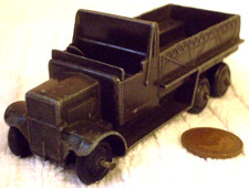 DINKY MILITARY MODEL (SIX