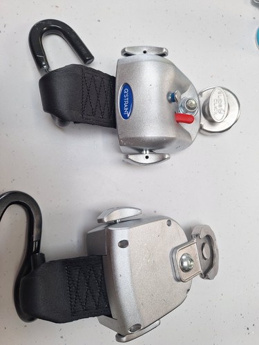 Pair straint wheelchair - q'straint,