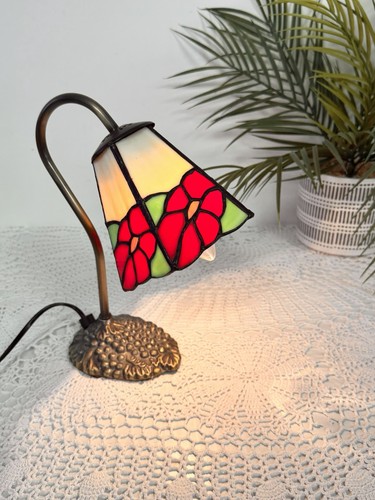 Vintage small tiffany style - vintage,