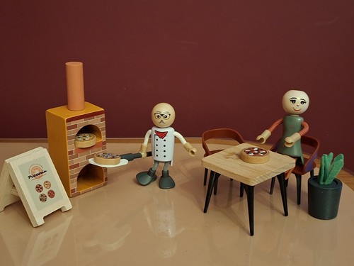 Wooden pizza restaurant play - restaurant,