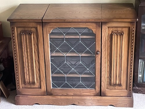Old charm furniture oak hifi - old,