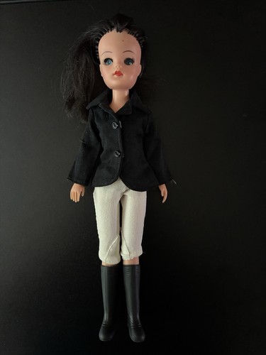 Vintage pedigree sindy doll - sindy,