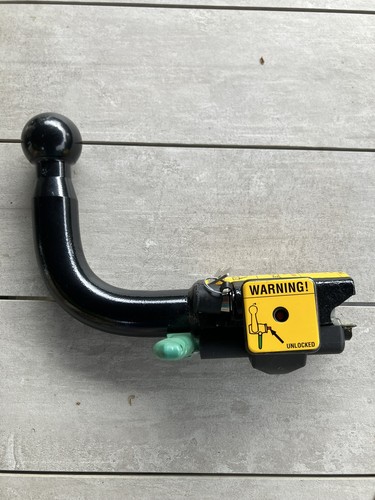 Volvo v70 detachable - volvo, hook