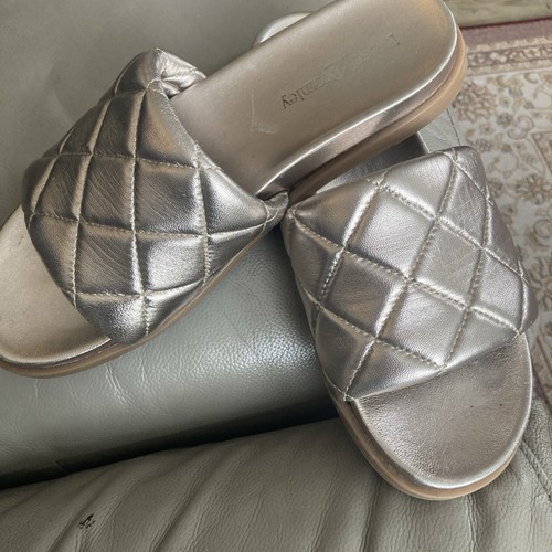 Russel bromley platinum - bromley,