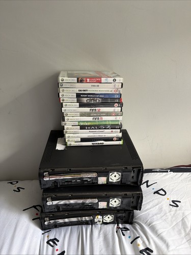 Xbox 360 elite consoles - 3,
