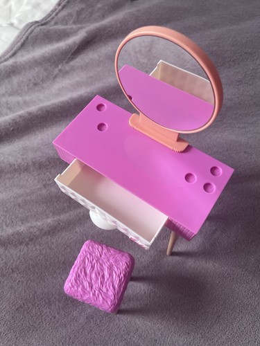 Barbie vanity dressing - barbie,