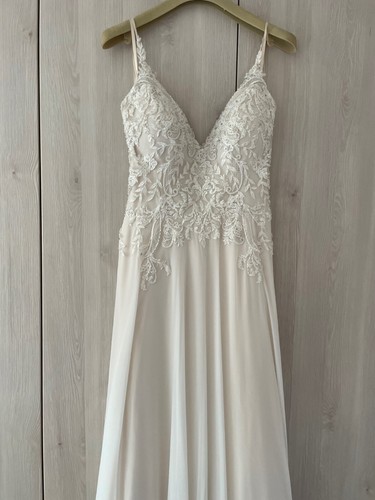 Wedding dress size never - size,