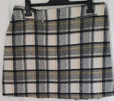 Ladies Thick Check Mini Skirt