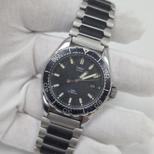 Vintage timex red dot - red,
