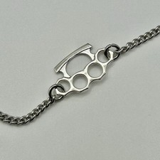 Imitation knuckle Duster