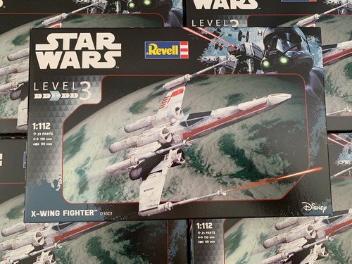 Star wars wing fighter model - x-wing,