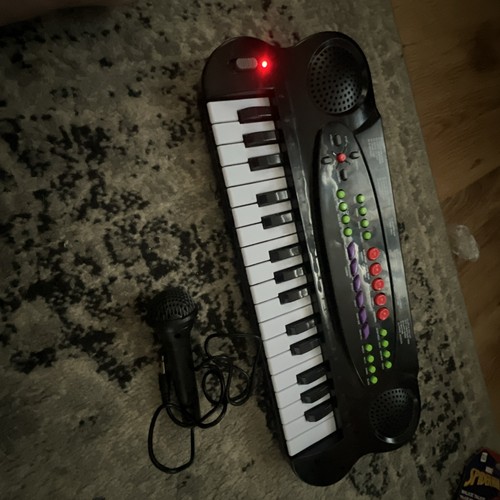 Electric keyboard with mic - electric,