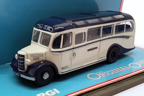 Corgi scale model coach - scale,