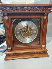 Seiko Wooden Sobremesa Mantel Clock - Oak Veneer - Melody Chimes - QXW224B