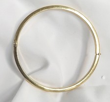 18K Solid Gold Hinged Bangle