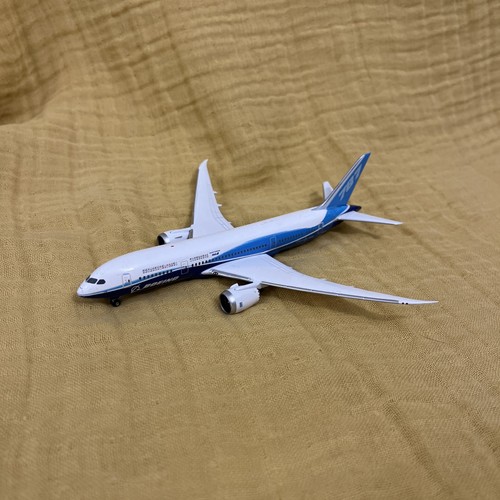 Boeing 787 dreamliner 400 - boeing,