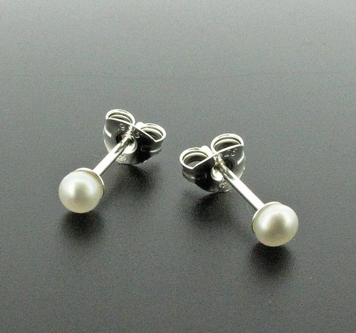 Silver stud earrings - , mm