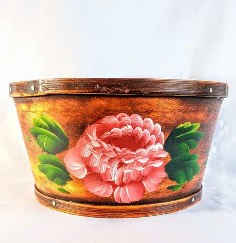 Vintage round wooden basket - wooden,