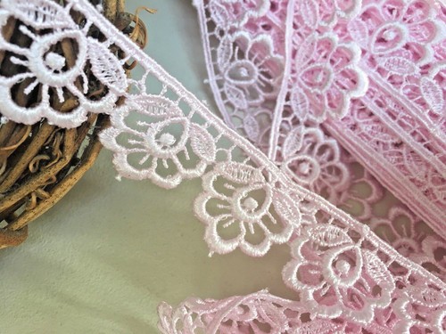 Pink guipure lace trim 3cm - pink,