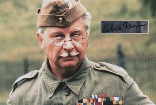Clive dunn signed 12x8 photo - clive,