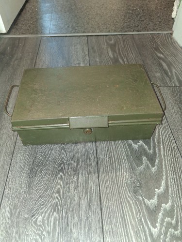 Vintage twin handled metal - twin,
