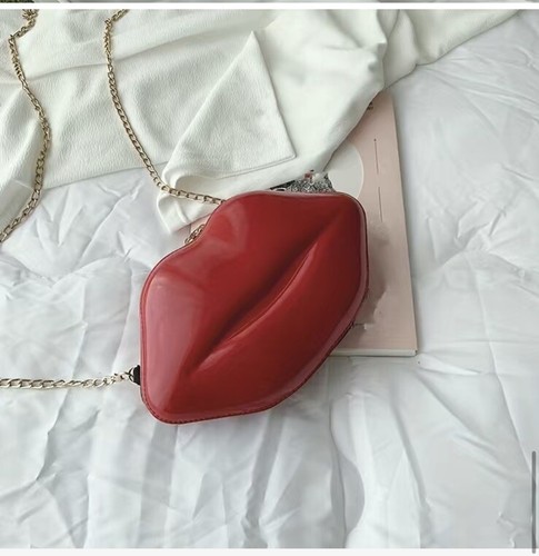 Red evening bag leather lip - red,
