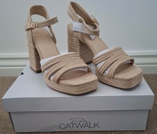 Catwalk Ankle Strap Sandals with Platform Size 5
