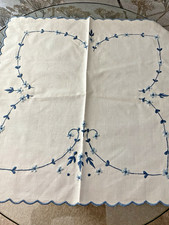 VINTAGE WHITE COTTON FLORAL