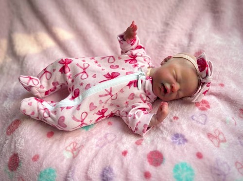 Realistic reborn baby - reborn,