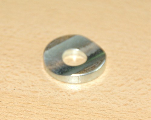 8329 oil tank bolt - 42-, saddle