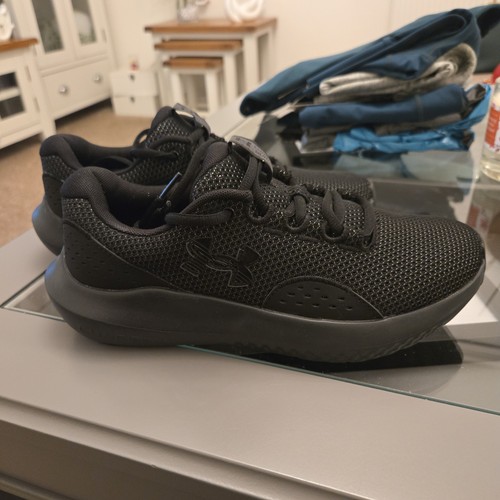 Under armour charged - under, surge