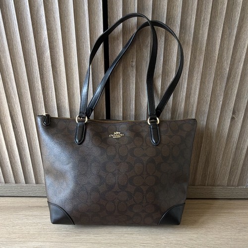 Coach purse zip - purse, tote