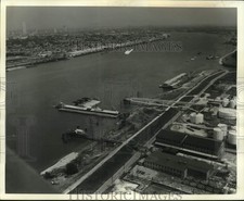 1973 Press Photo Concrete