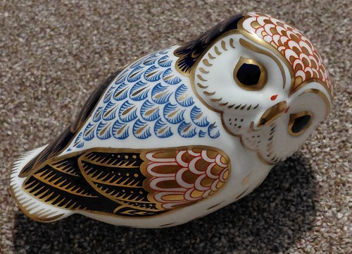Royal crown derby - crown, porcelain