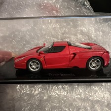 Kyosho 1/43 - Ferrari Enzo Rosso Corsa Red 2002 Opening Parts Diecast Model Car