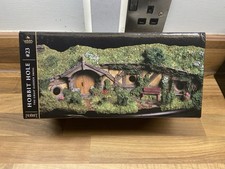 Weta THE GREAT GARDEN SMIAL Hobbit Hole Statue The Lord of the Rings The Hobbit